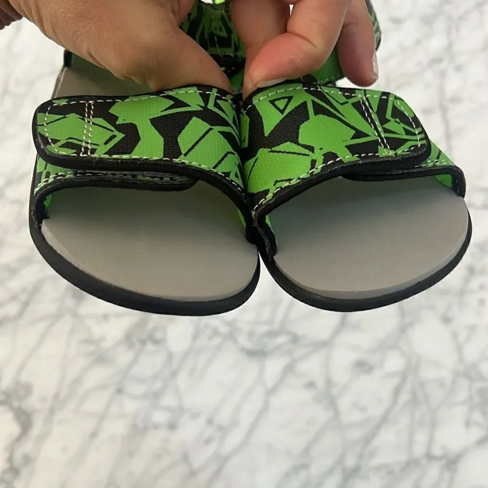 See Kai Run Toddler Boy’s size 12 Water Friendly Sandals